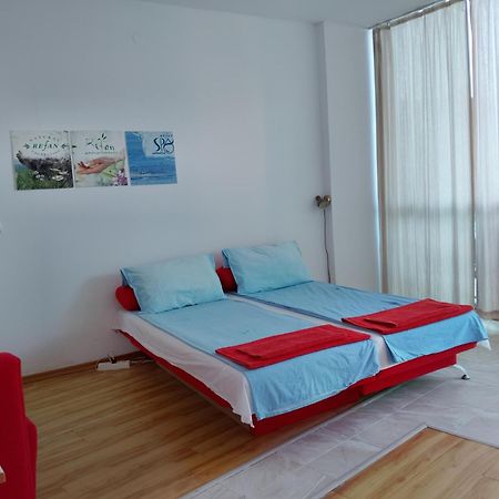 802, Spacy Apm With Sea View. Primorsko Eksteriør billede