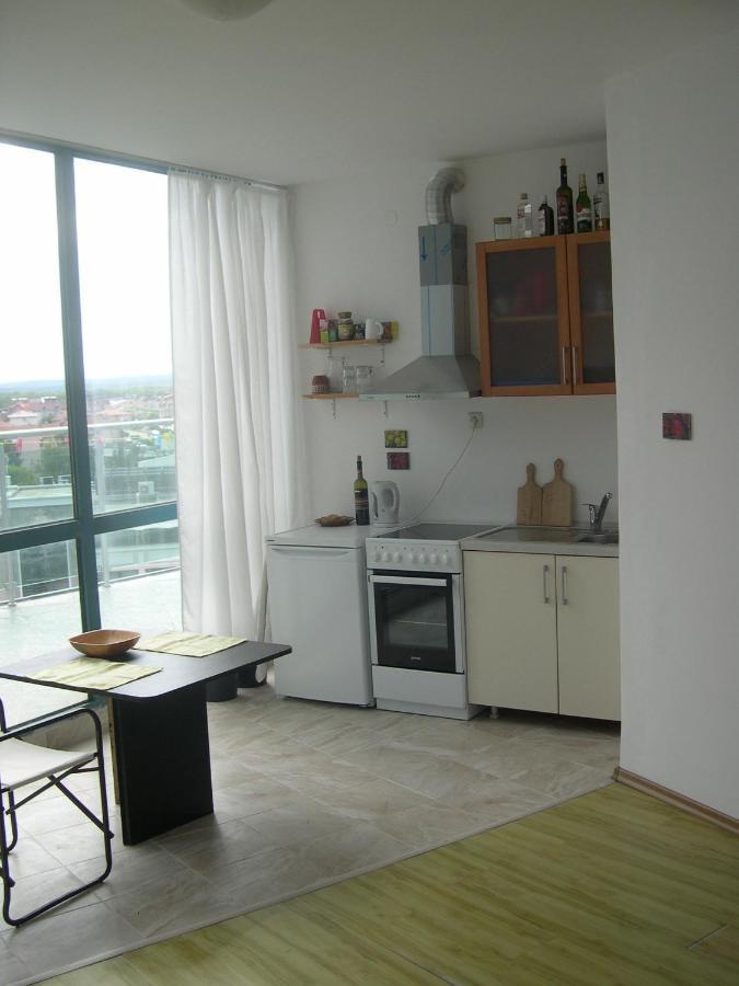 802, Spacy Apm With Sea View. Primorsko Eksteriør billede