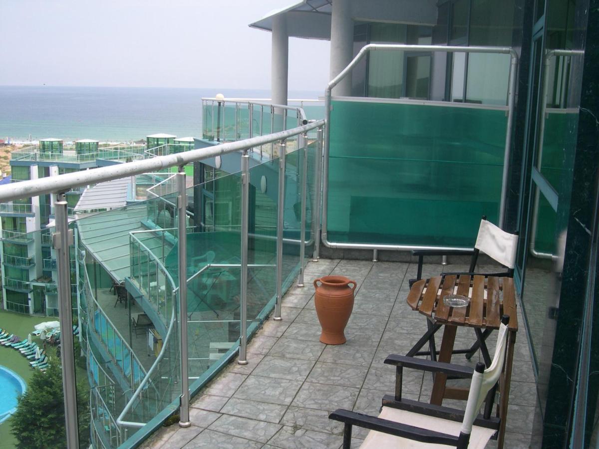 802, Spacy Apm With Sea View. Primorsko Eksteriør billede