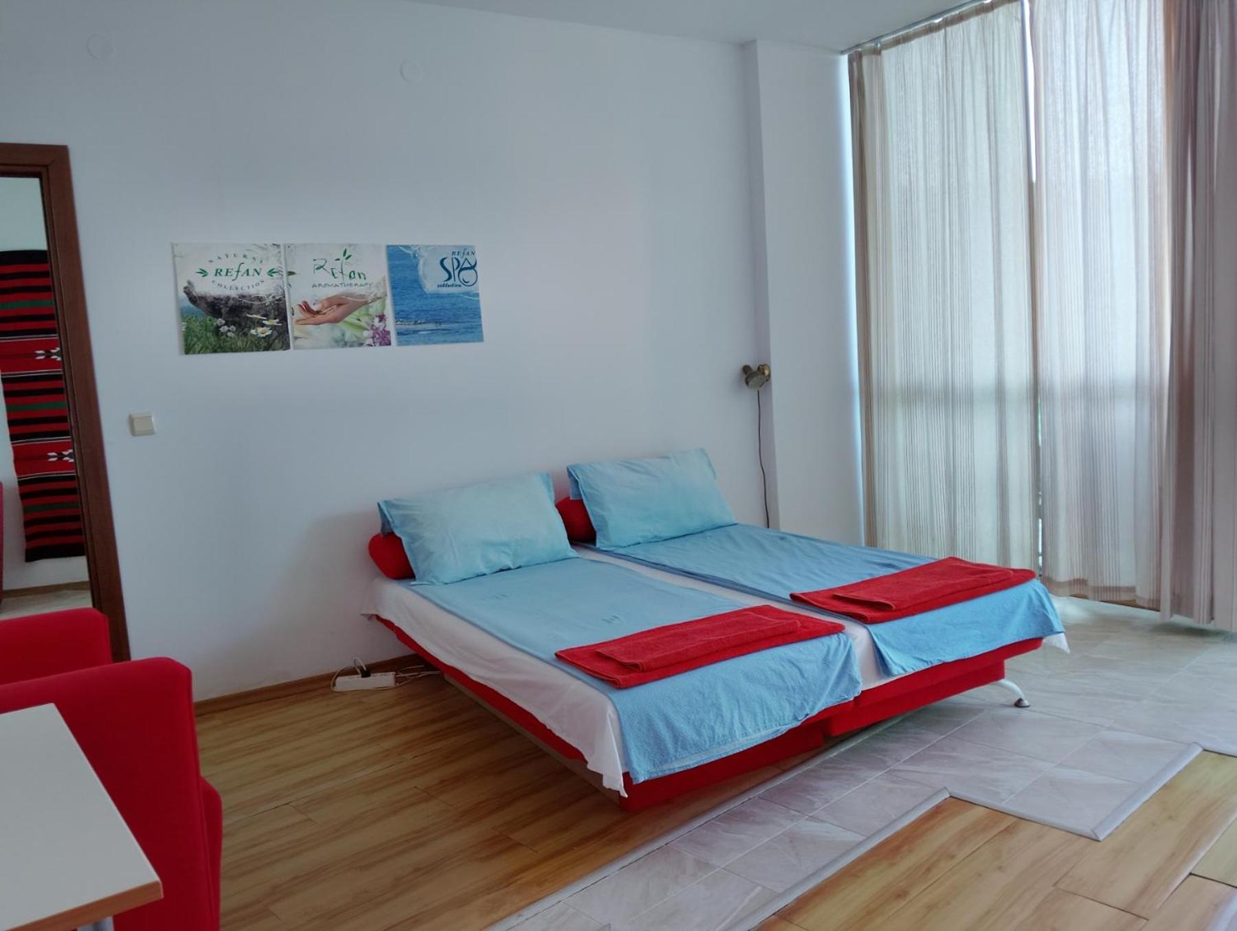 802, Spacy Apm With Sea View. Primorsko Eksteriør billede